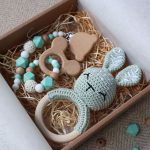 Mint Green Bunny Selection Box - Baba ajándékdoboz 