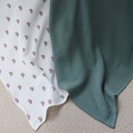 Olive Green Bunny Rainbow Box - Baba ajándékdoboz 
