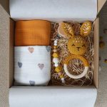 Yellow Bunny Heart Box - Baba ajándékdoboz 