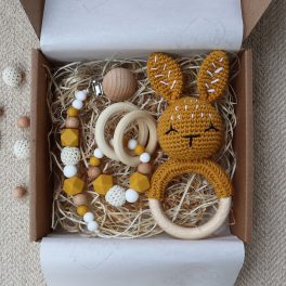 Yellow Bunny Selection Box - Baba ajándékdoboz 